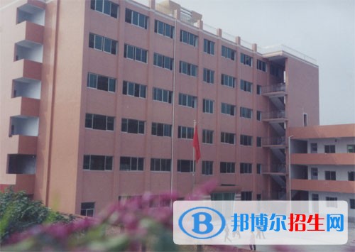 四川讀中專學(xué)校要初中畢業(yè)證嗎