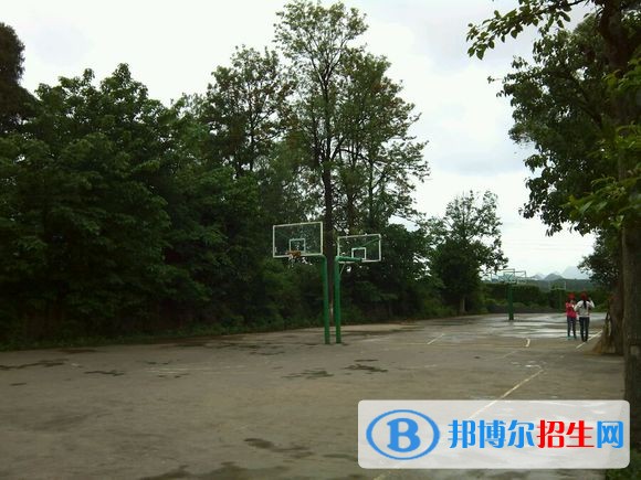 貴州沒初中畢業(yè)證能去中專學(xué)校