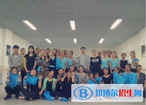 昆明女生讀中專學(xué)校學(xué)什么專業(yè)好