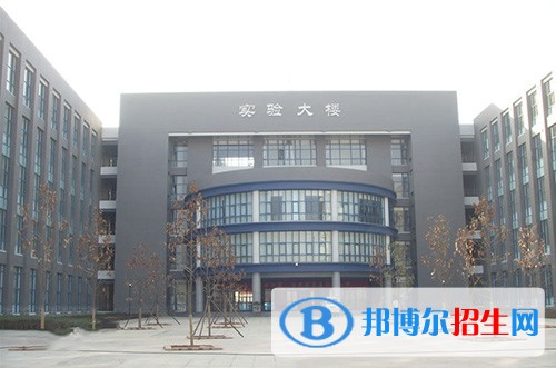 貴州讀中專學(xué)校需要什么證件