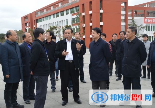 貴州讀中專學校一年要多少錢