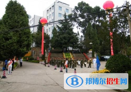 大理讀中專學校要初中畢業(yè)證嗎