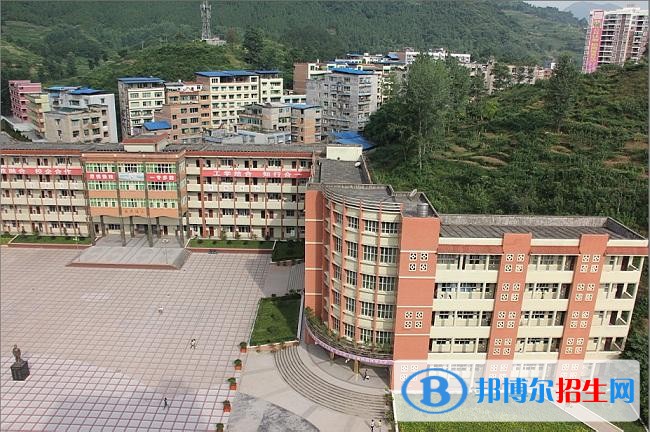 遵義高中畢業(yè)可以上中專學(xué)校嗎