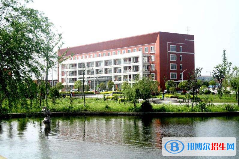 南通航運(yùn)職業(yè)技術(shù)學(xué)院?jiǎn)握袌?bào)名條件