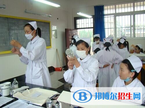 玉溪中專學校算什么學歷