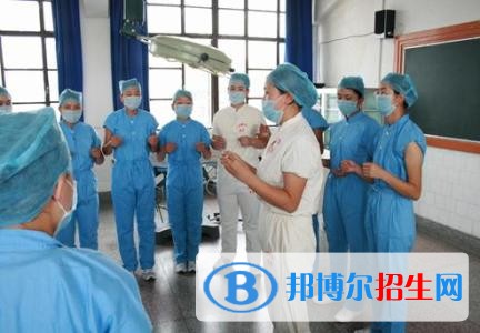 玉溪中專學校屬于什么學歷