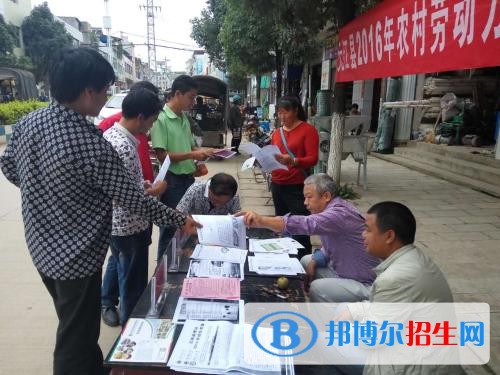 玉溪高中畢業(yè)上什么中專學校好