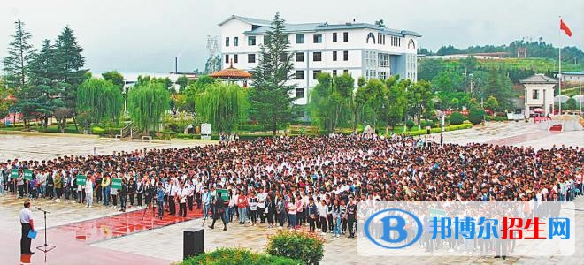 玉溪女生上什么中專學(xué)校比較好