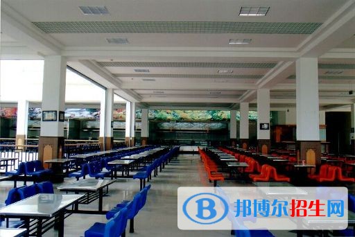 紅河高中生上中專學(xué)校