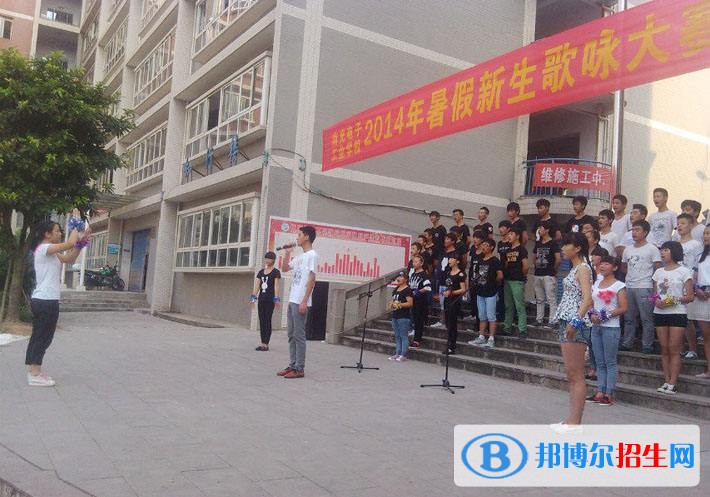 南充中專學(xué)?？梢詫W(xué)什么
