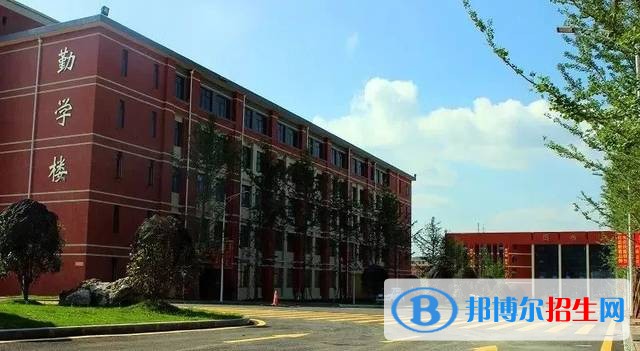 貴州電子商務(wù)職業(yè)技術(shù)學(xué)院五年制大專2019年報(bào)名條件、招生對(duì)象