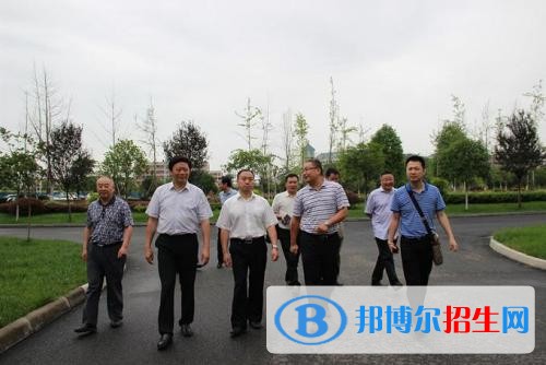 達(dá)州中專(zhuān)學(xué)?？梢钥即髮W(xué)嗎