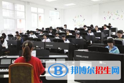巴中中專學校有什么專業(yè)適合女生