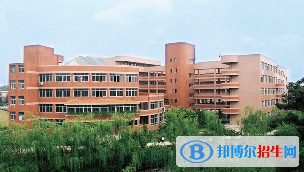 浙江工貿(mào)職業(yè)技術(shù)學(xué)院?jiǎn)握泻?jiǎn)章