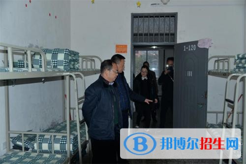 南充讀中專學(xué)校需要什么證件