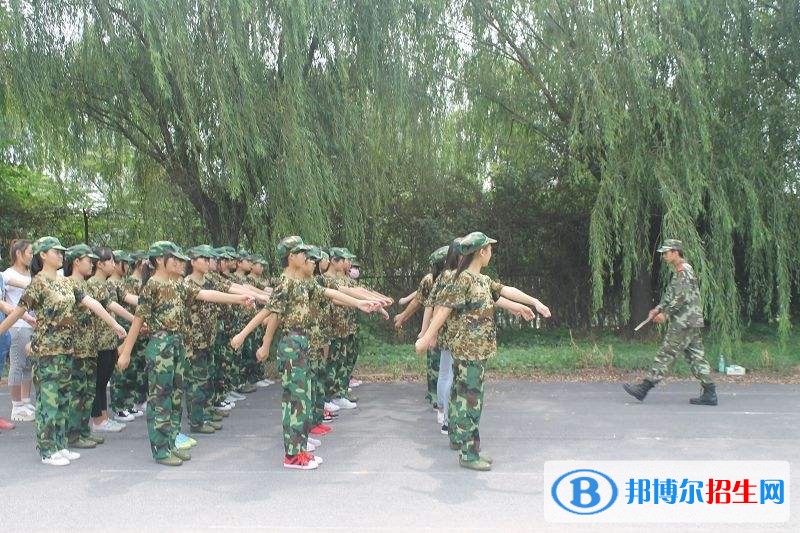 巴中怎么讀中專學(xué)校