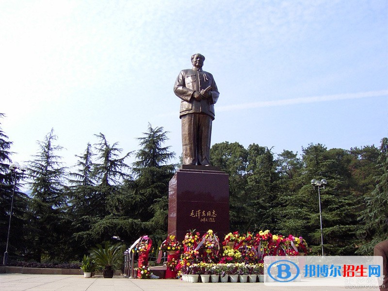 湖南都市職業(yè)學(xué)院?jiǎn)握袌?bào)名時(shí)間