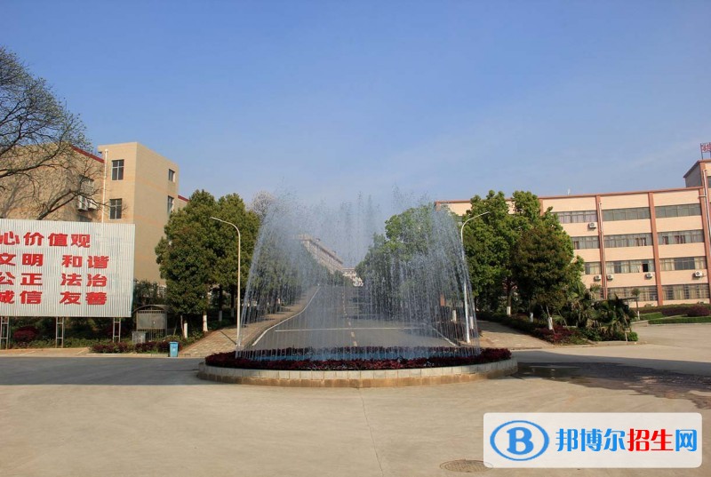 湖南工商職業(yè)學(xué)院?jiǎn)握谐煽?jī)查詢時(shí)間
