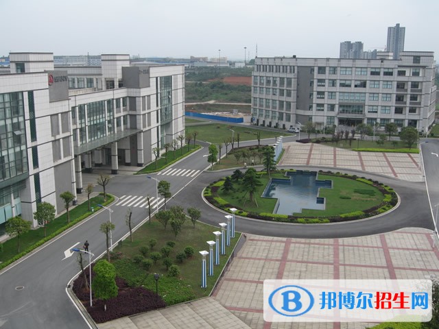 湖南三一工業(yè)職業(yè)技術(shù)學(xué)院?jiǎn)握袌?bào)名時(shí)間