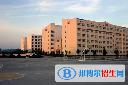 懷化職業(yè)技術(shù)學(xué)院單招報名時間