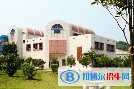 湖南石油化工職業(yè)技術(shù)學(xué)院?jiǎn)握袌?bào)名條件