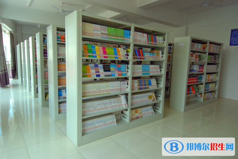 巴中中專學(xué)校好還是職高好