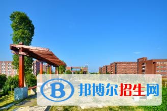 湖南交通職業(yè)技術(shù)學(xué)院?jiǎn)握泻?jiǎn)章