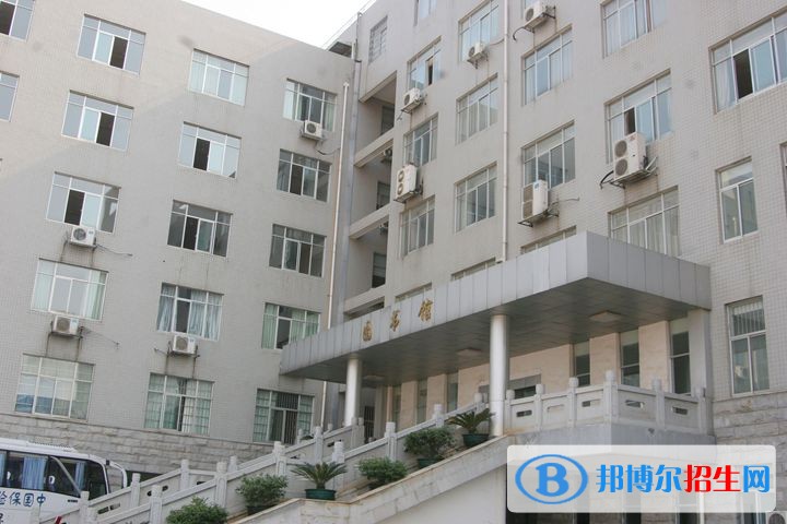 保險(xiǎn)職業(yè)學(xué)院?jiǎn)握袌?bào)名時(shí)間