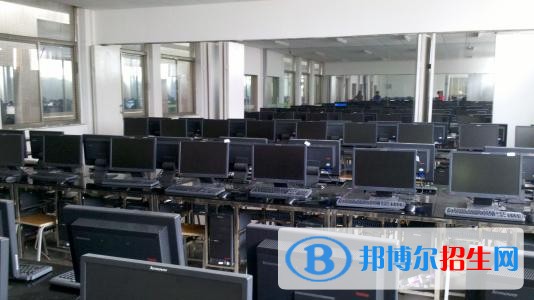 內(nèi)江女生讀中專學(xué)校學(xué)什么專業(yè)好