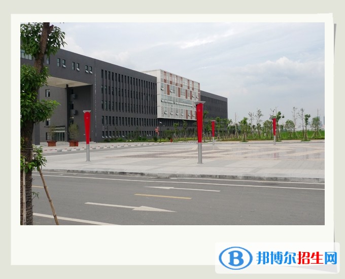 江西建設(shè)職業(yè)技術(shù)學(xué)院?jiǎn)握泻?jiǎn)章