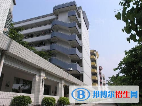 呂梁衛(wèi)生學(xué)校2019年報名條件、招生對象