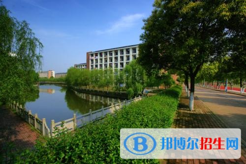 江西新能源科技職業(yè)學(xué)院?jiǎn)握谐煽?jī)查詢時(shí)間