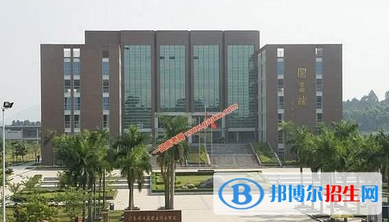 廣東農(nóng)工商職業(yè)技術(shù)學(xué)院?jiǎn)握袌?bào)名時(shí)間
