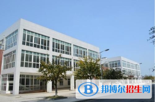 四川華新現(xiàn)代職業(yè)學(xué)院五年制大專招生條件
