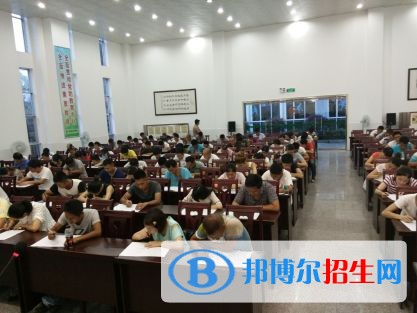 內(nèi)江現(xiàn)沒(méi)有畢業(yè)證可以讀中專學(xué)校嗎