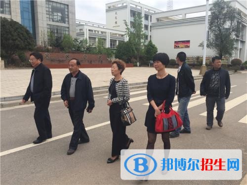 晉中財貿(mào)學(xué)校2019年報名條件、招生對象