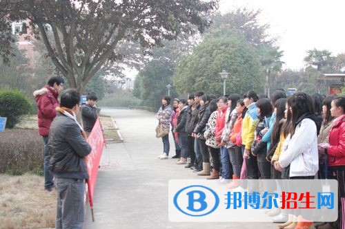 南充初中畢業(yè)能上中專學(xué)校嗎