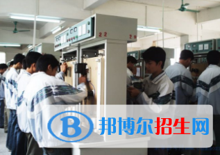 恩平鰲峰中等職業(yè)技術(shù)學(xué)校2019年報(bào)名條件、招生對(duì)象