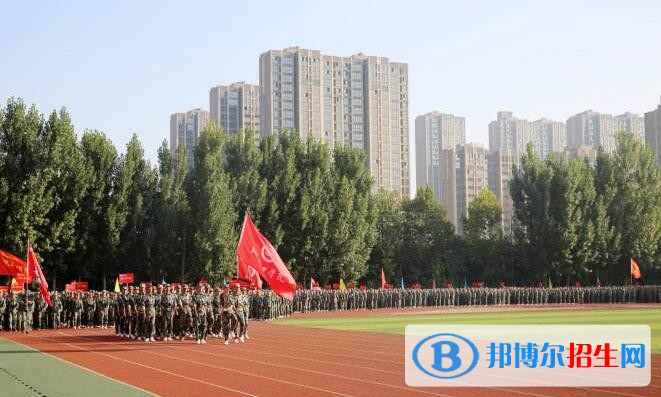 河南工學(xué)院?jiǎn)握袌?bào)名條件