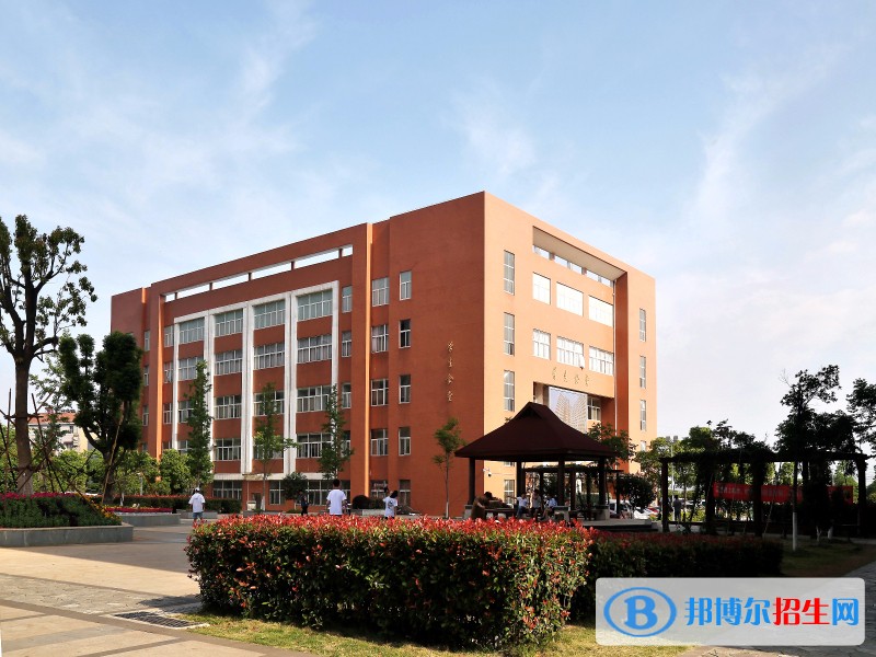 湖北生物科技職業(yè)學(xué)院單招報(bào)名條件