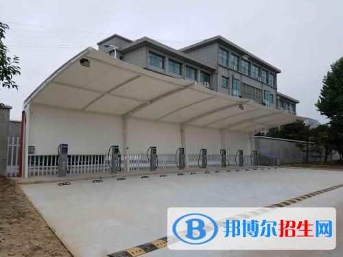 資陽讀高中好還是讀中專學(xué)校好