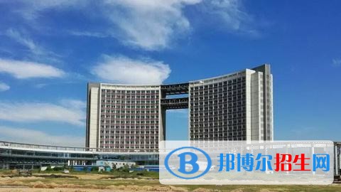 鄭州商貿(mào)旅游職業(yè)學(xué)院?jiǎn)握泻?jiǎn)章