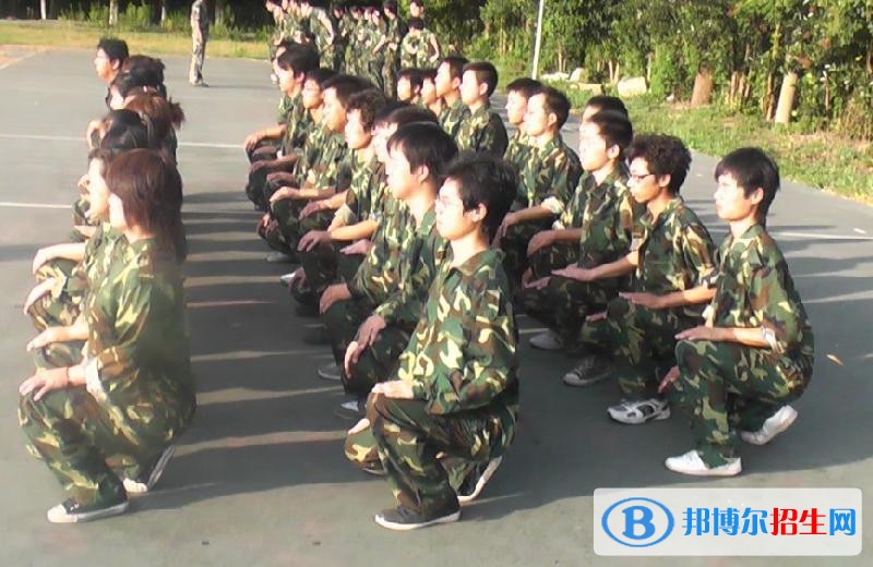 內(nèi)江中專學校好還是職高好