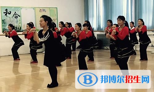 眉山中專學(xué)校讀什么專業(yè)好