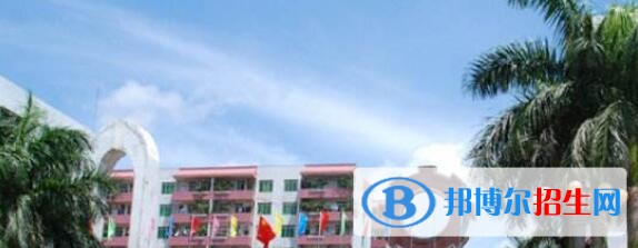 廣東湛江市霞山區(qū)職業(yè)高級(jí)中學(xué)2019年報(bào)名條件、招生對(duì)象
