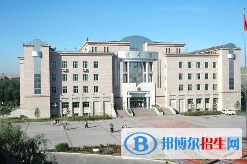 新疆交通職業(yè)技術(shù)學(xué)院?jiǎn)握泻?jiǎn)章