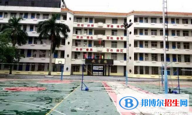 化州技工學(xué)校2019年報(bào)名條件、招生對(duì)象