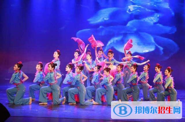廣西演藝職業(yè)學(xué)院?jiǎn)握袌?bào)名條件
