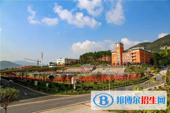 銅仁讀中專學校能考大學嗎