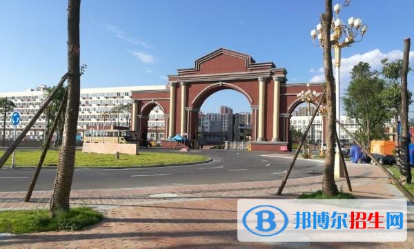 銅仁讀中專學校要多少錢